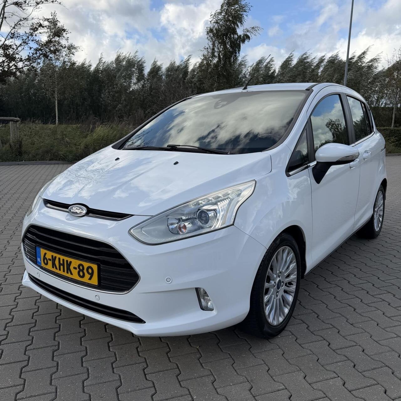 Ford B-Max 1.0 Titanium 2013 | Airco | Camera | PDC | NW APK, Auto's, Voorwielaandrijving, Euro 5, Gebruikt, 750 kg