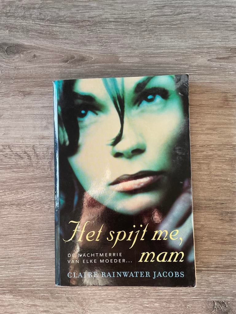 Boek Het spijt me, mam van Claire Rainwater Jacobs, Boeken, Ophalen of Verzenden, Gelezen, Fictie