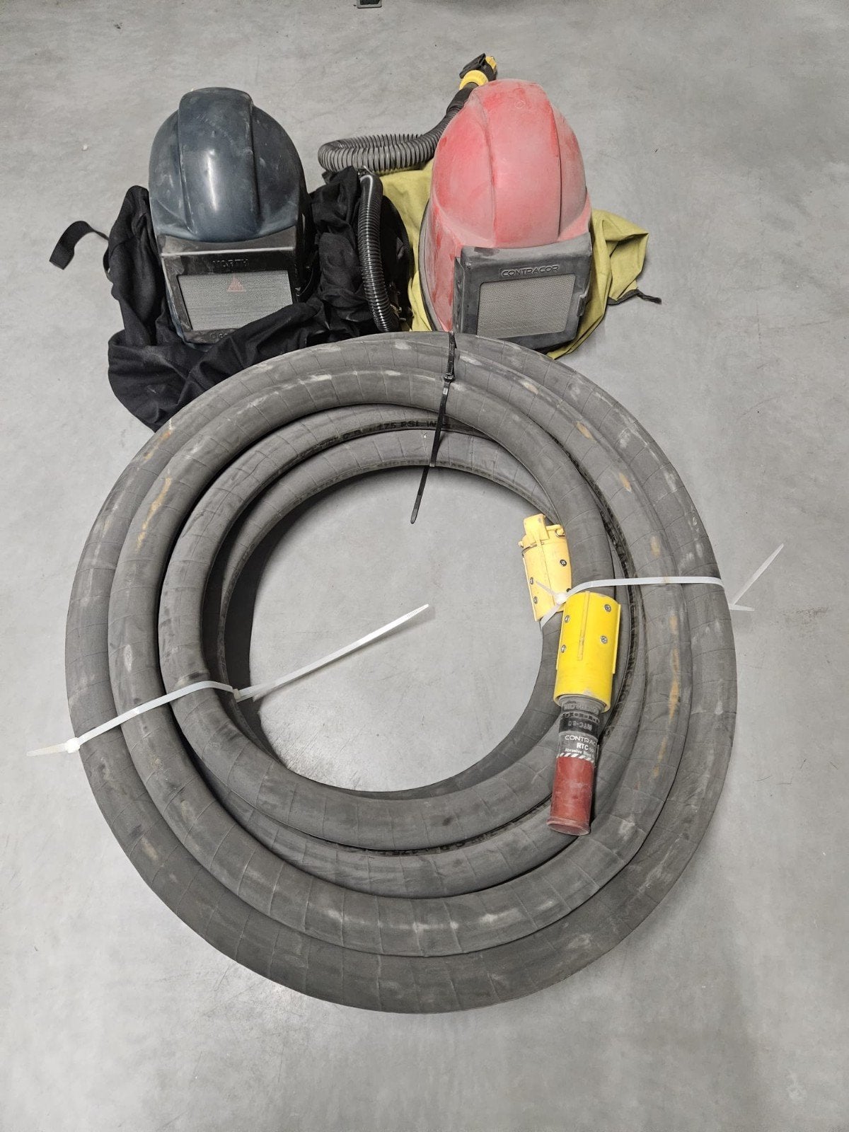 Complete Professionele Zandstraal Set – 2x Straalhelm (o.a., Ophalen