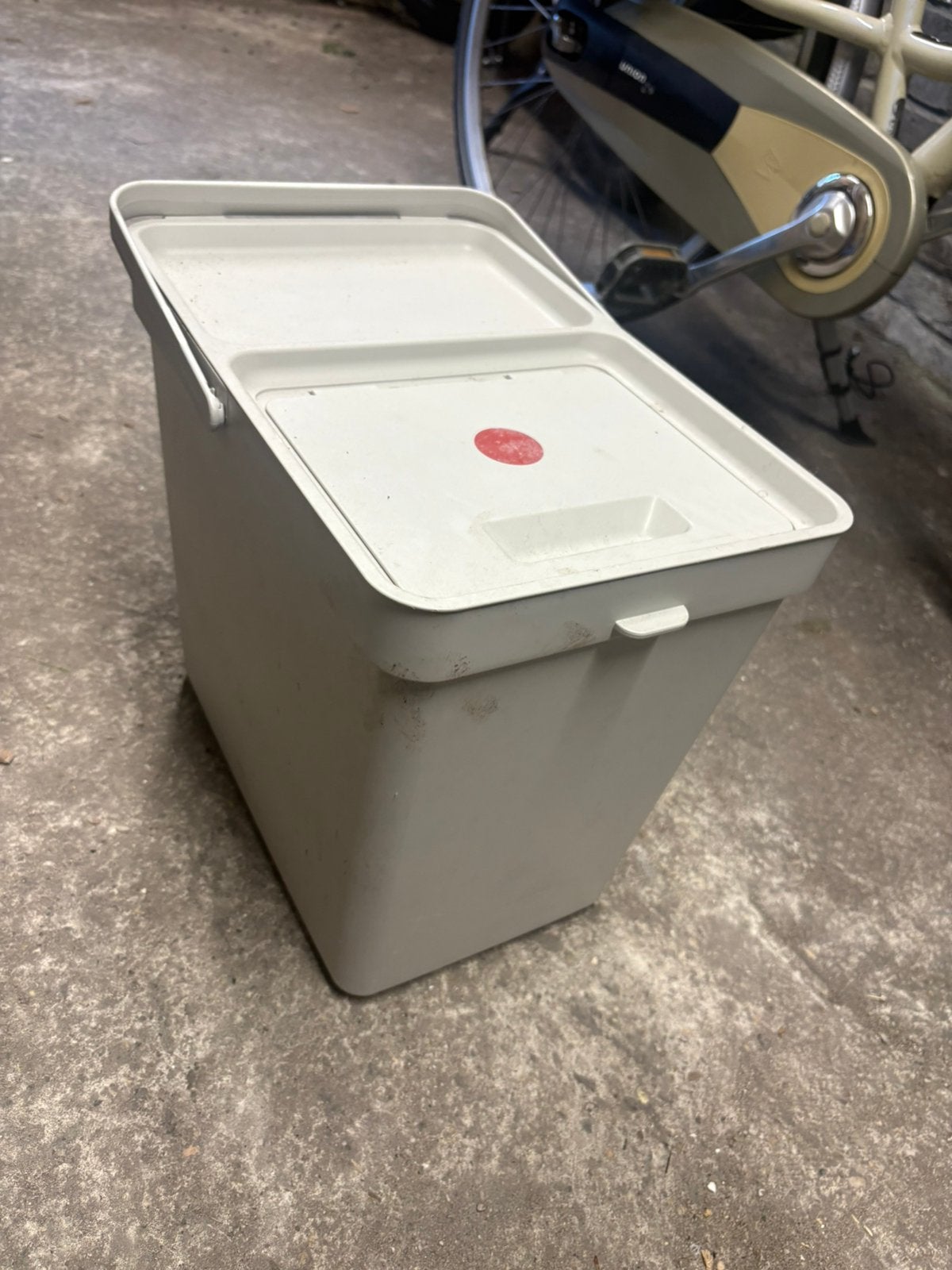 Ikea prullenbakken 2 stuks, Minder dan 10 liter, Ophalen, Zo goed als nieuw, Kunststof