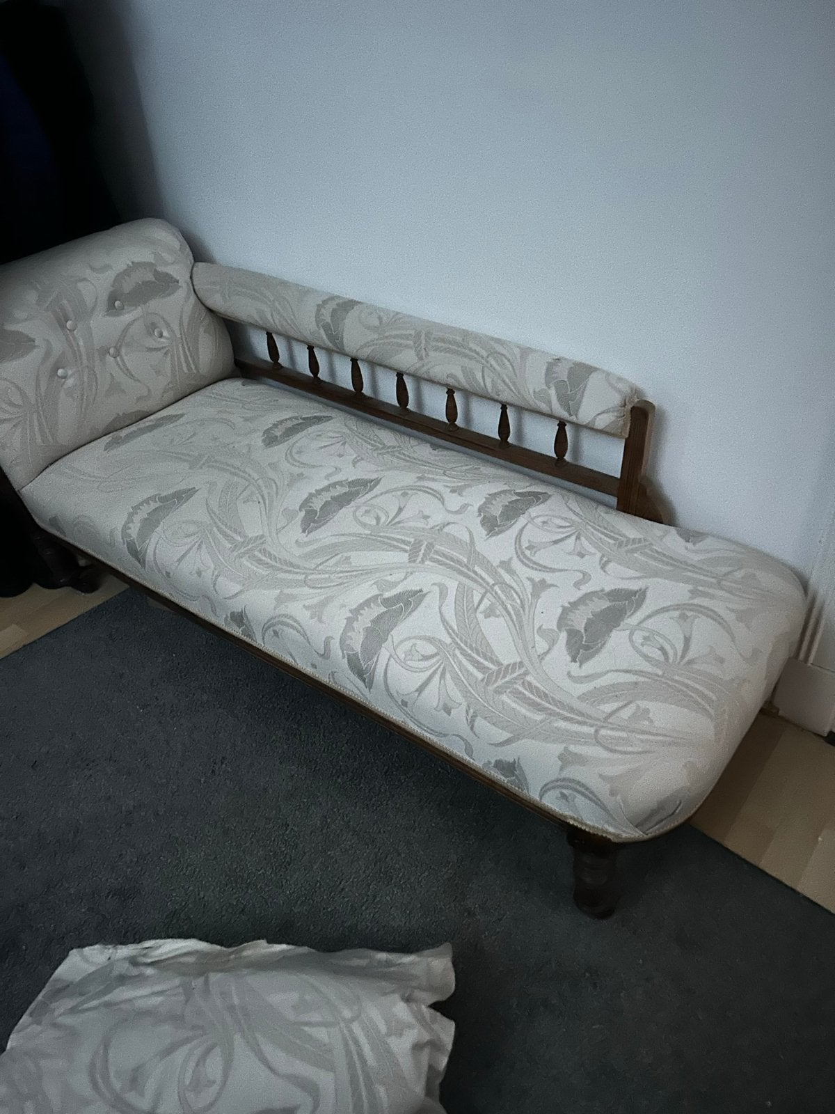 Stijlvol bankje met bloemenpatroon bijna gratis, Ophalen, Gebruikt, Eenpersoons, Minder dan 75 cm
