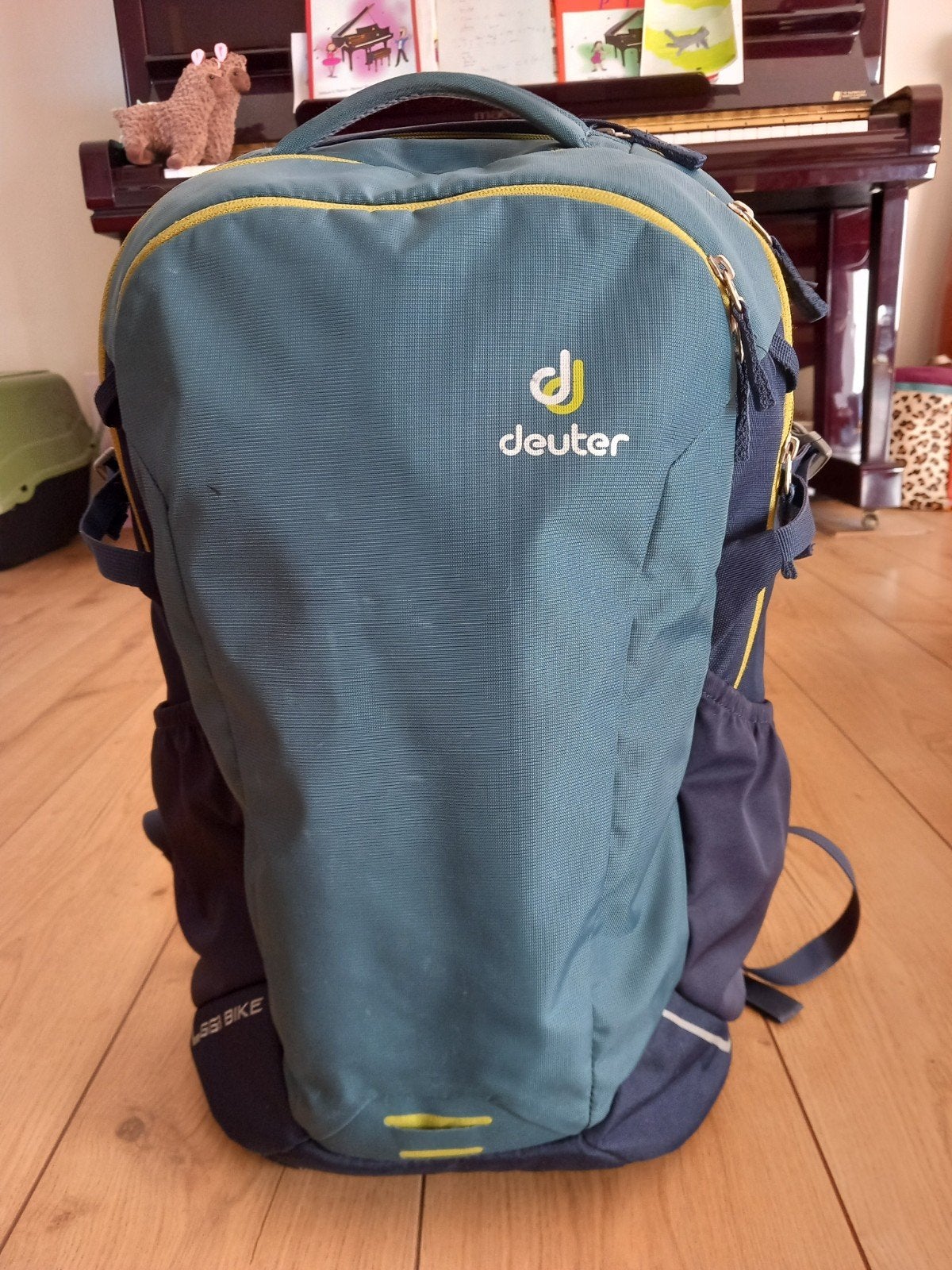 Deuter rugzak 28L met laptopvak, regenhoes en veel vakken, Sieraden, Tassen en Uiterlijk, Gebruikt, 25 tot 40 cm, Ophalen of Verzenden