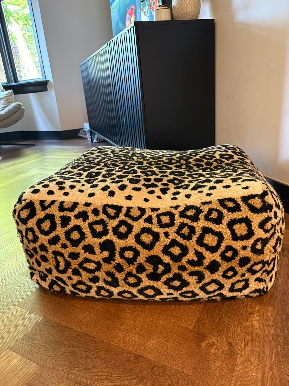 Doing Goods luipaard poef, Ophalen, Minder dan 50 cm, Zo goed als nieuw, 50 tot 75 cm