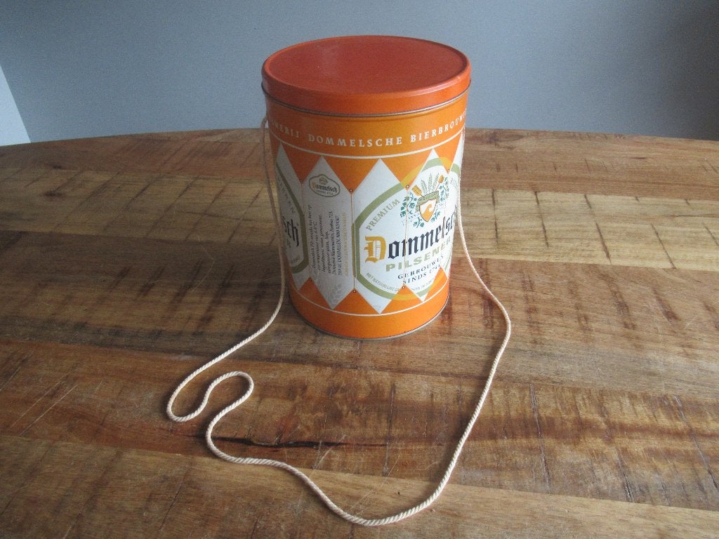 Oud Dommelsch Pilsener EK blik trommel. 25 cm hoog, Ophalen of Verzenden, Zo goed als nieuw, Overige typen, Dommelsch