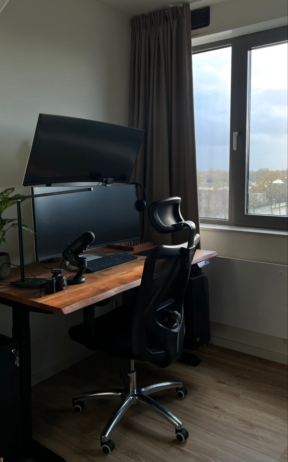 Foto 6 van LG 38WP85C-W Ultrawide QHD+ IPS USB-C Curved Monitor 37.5 in