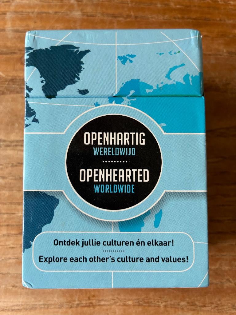 Openhartig Wereldwijd - Ontdek jullie culturen én elkaar, Vijf spelers of meer, Ophalen of Verzenden, Zo goed als nieuw, OpenUp!