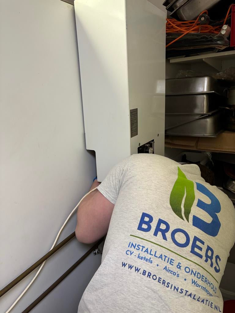 CV-ketel en warmtepomp | installatie, onderhoud en storingen, Diensten en Vakmensen, Loodgieters en Installateurs, 24-uursservice