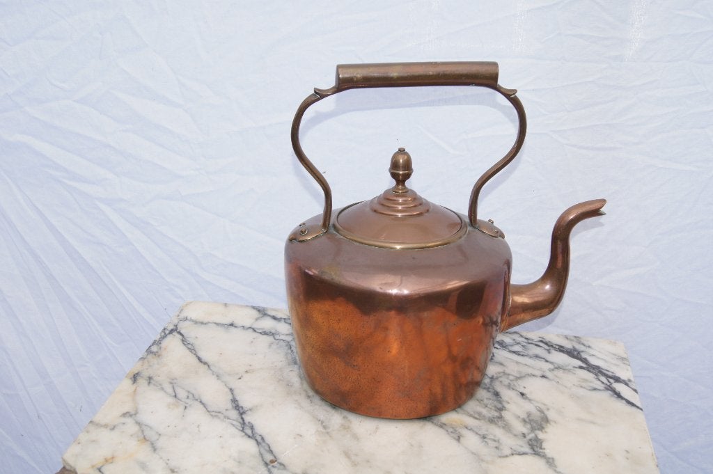 Water ketel met bronzen handvat, Ophalen