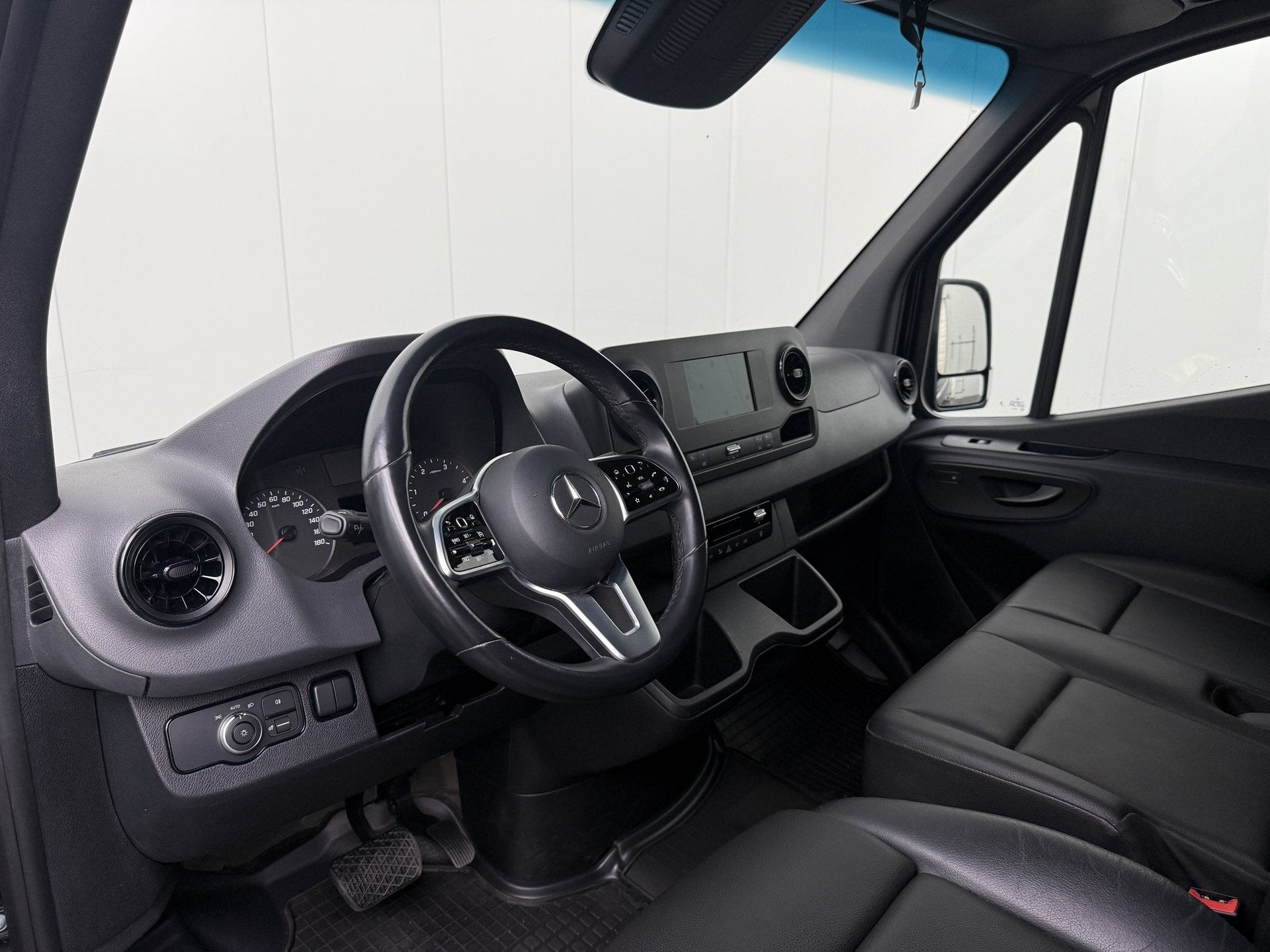 Mercedes-Benz Sprinter 317CDi Automaat L2H1 Edition | Led |, Automaat, Dealer onderhouden, Gebruikt, Zwart
