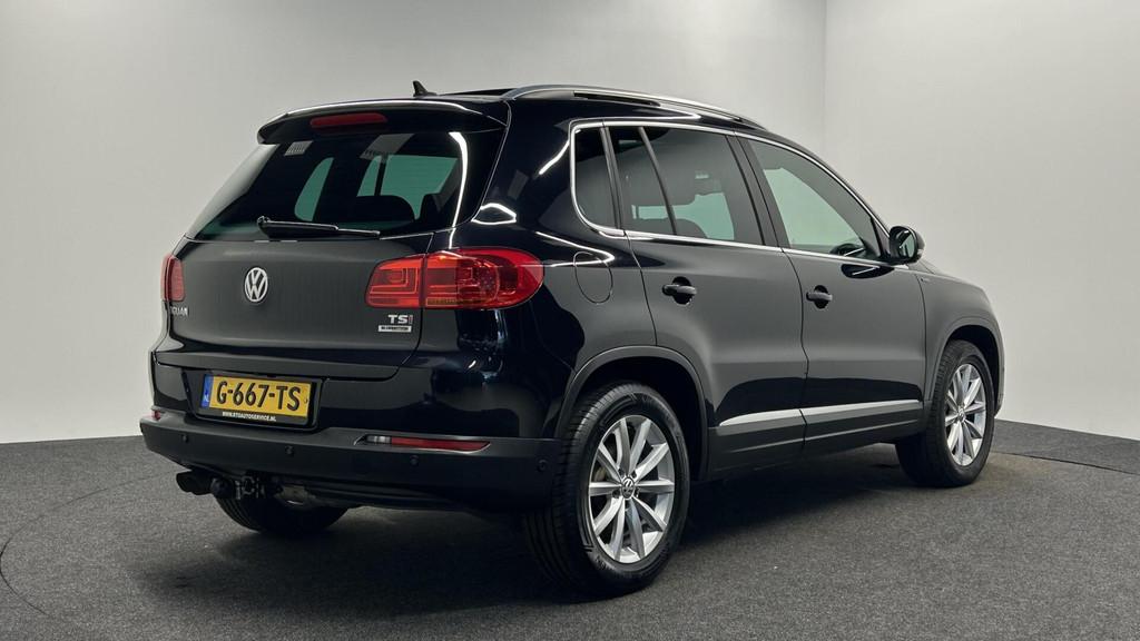 Volkswagen Tiguan 1.4 TSI Lounge PANO TREKHAAK NAVI ECC., Voorwielaandrijving, Gebruikt, Euro 6, 4 cilinders