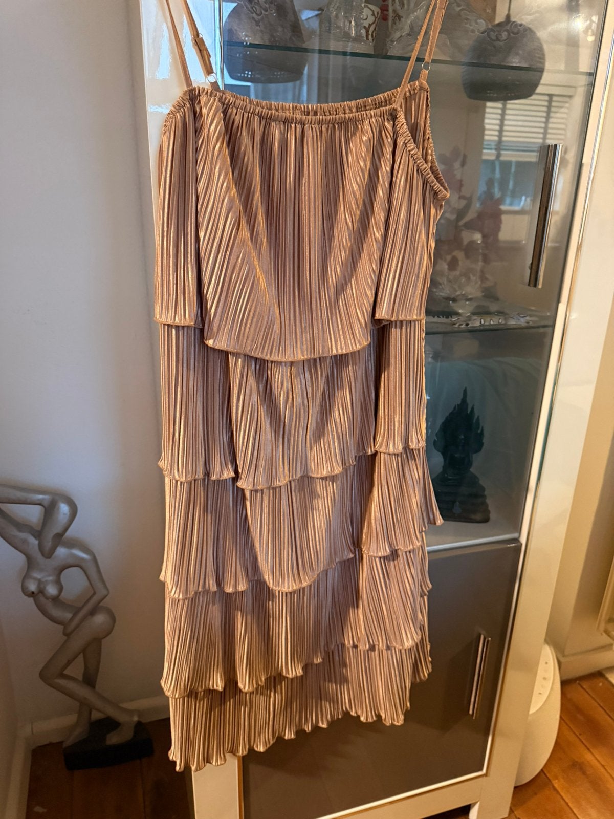 Mooie geplooide jurk maat 50 shein nieuw, Kleding | Dames, Grote Maten, Ophalen of Verzenden, Nieuw, Beige, Jurk