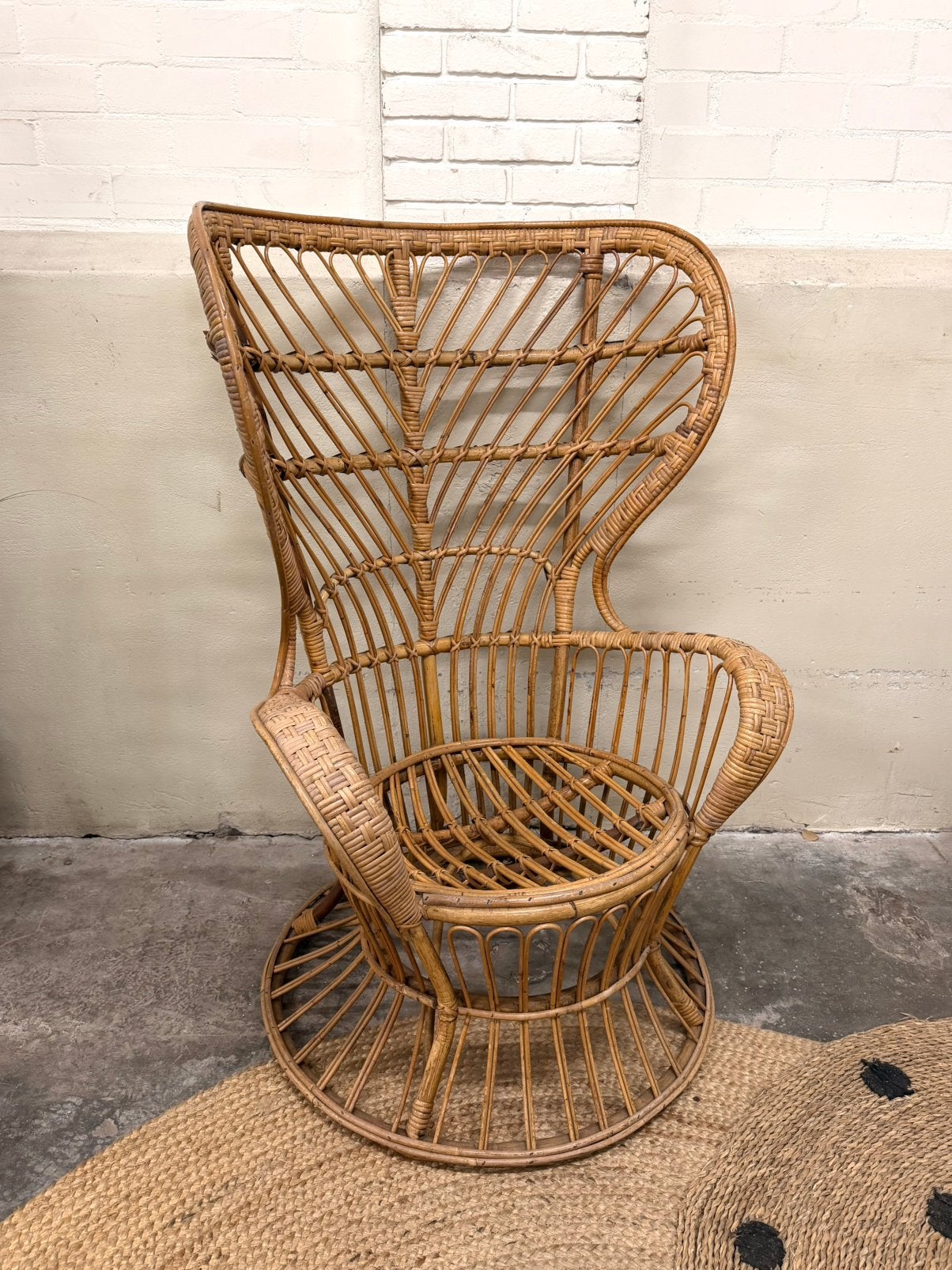 Vintage grote bamboe stoel pauwenstoel fauteuil loungestoel, Ophalen