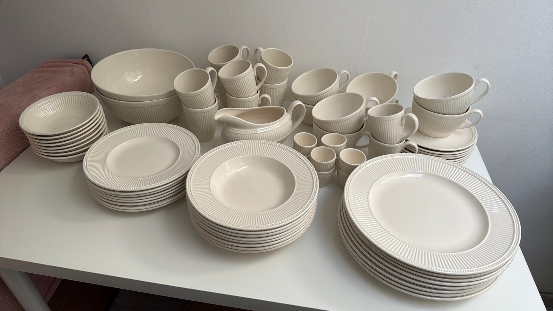 Servies wedgwood Windsor 69 delig, Ophalen, Porselein, Bord(en)