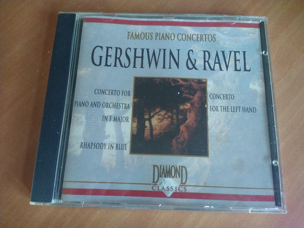 CD Gershwin & Ravel - Famous Piano Concertos, Ophalen of Verzenden, Modernisme tot heden, Zo goed als nieuw, Orkest of Ballet