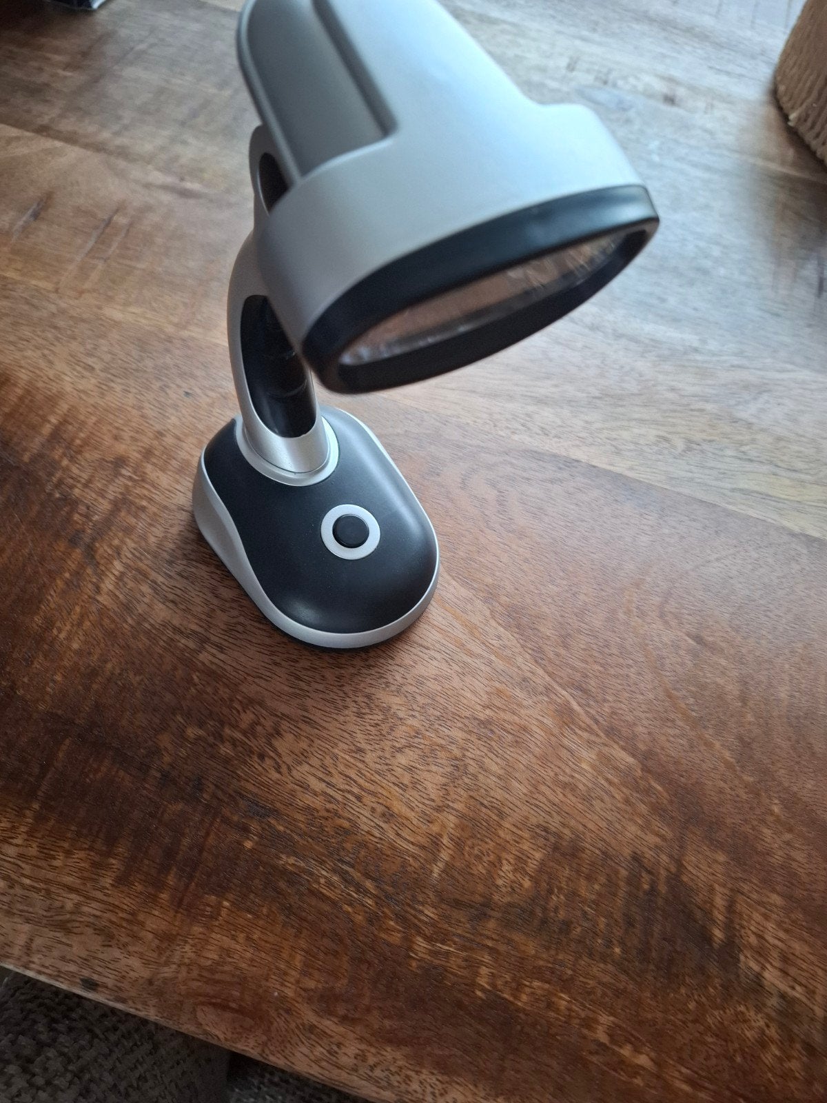 LED leeslampje op batterijen, draagbaar en verstelbaar, Overige merken, Zwart, Overige fittingen, Ophalen of Verzenden