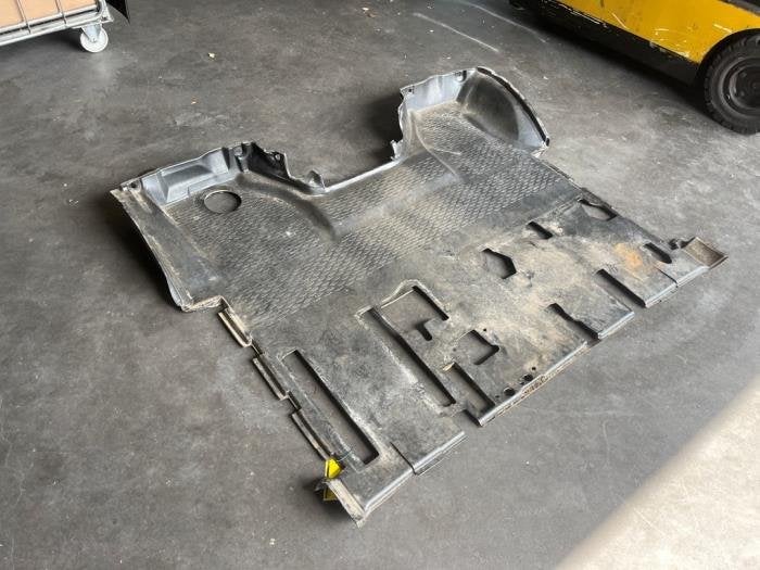Vloerbedekking van een Iveco New Daily, Gebruikt, -, Overige automerken, -