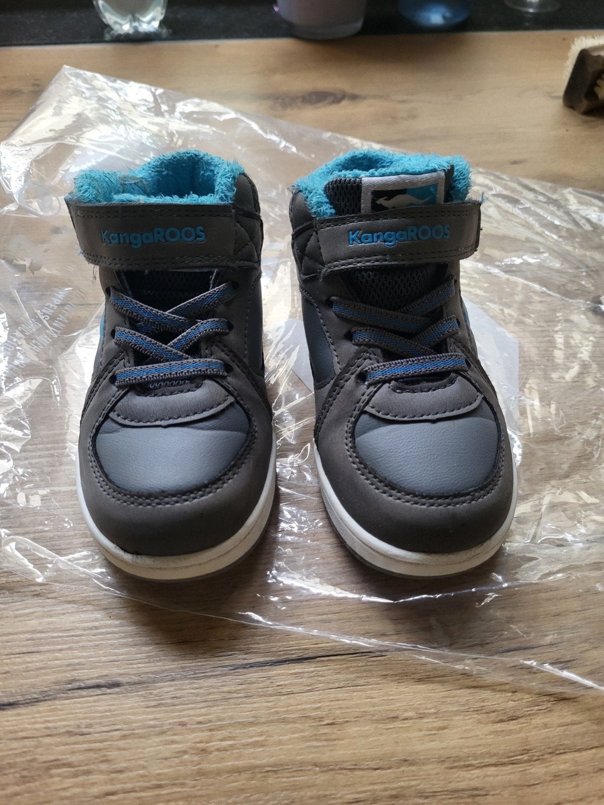 leuke sneakers, Kinderen en Baby's, Gebruikt, Schoenen, Ophalen of Verzenden, Jongen