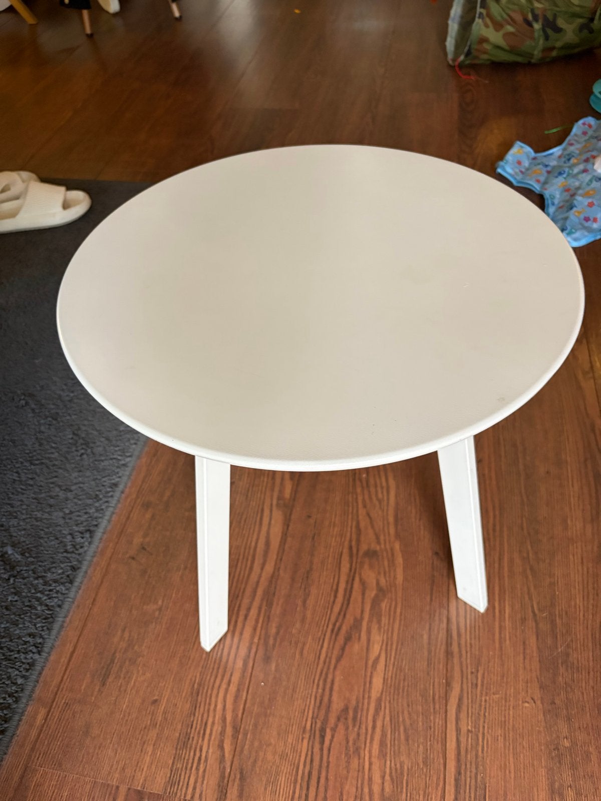 Wit aluminium rond tafeltje - 50 cm diameter, 45 cm hoog, Minder dan 55 cm, Gebruikt, Metaal of Aluminium, Rond