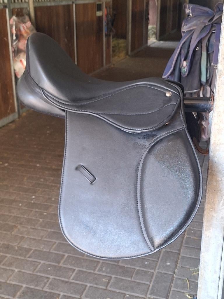Pony zadel 15 inch, Dieren en Toebehoren, Paarden en Pony's | Zadels, Verzenden, Zo goed als nieuw