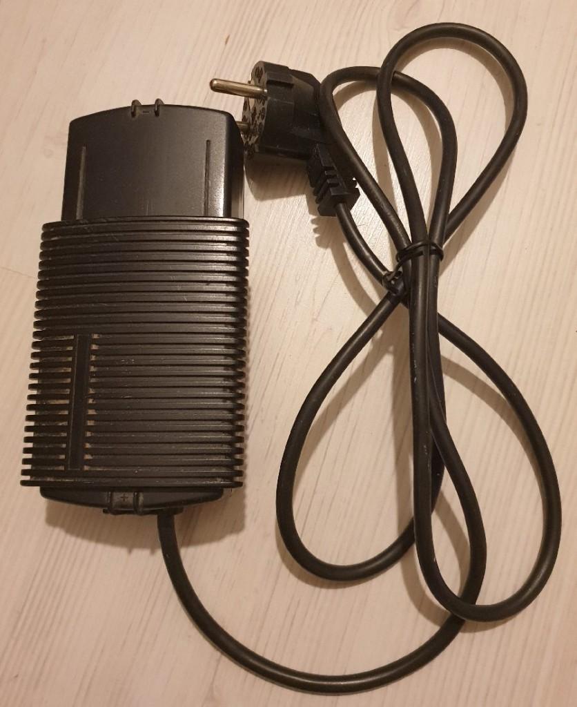 IaRelco Punto A Lichtdimmer 100–500W 230V Dimmer, Doe-het-zelf en Verbouw, Elektra en Kabels, Ophalen of Verzenden, Gebruikt, Overige typen