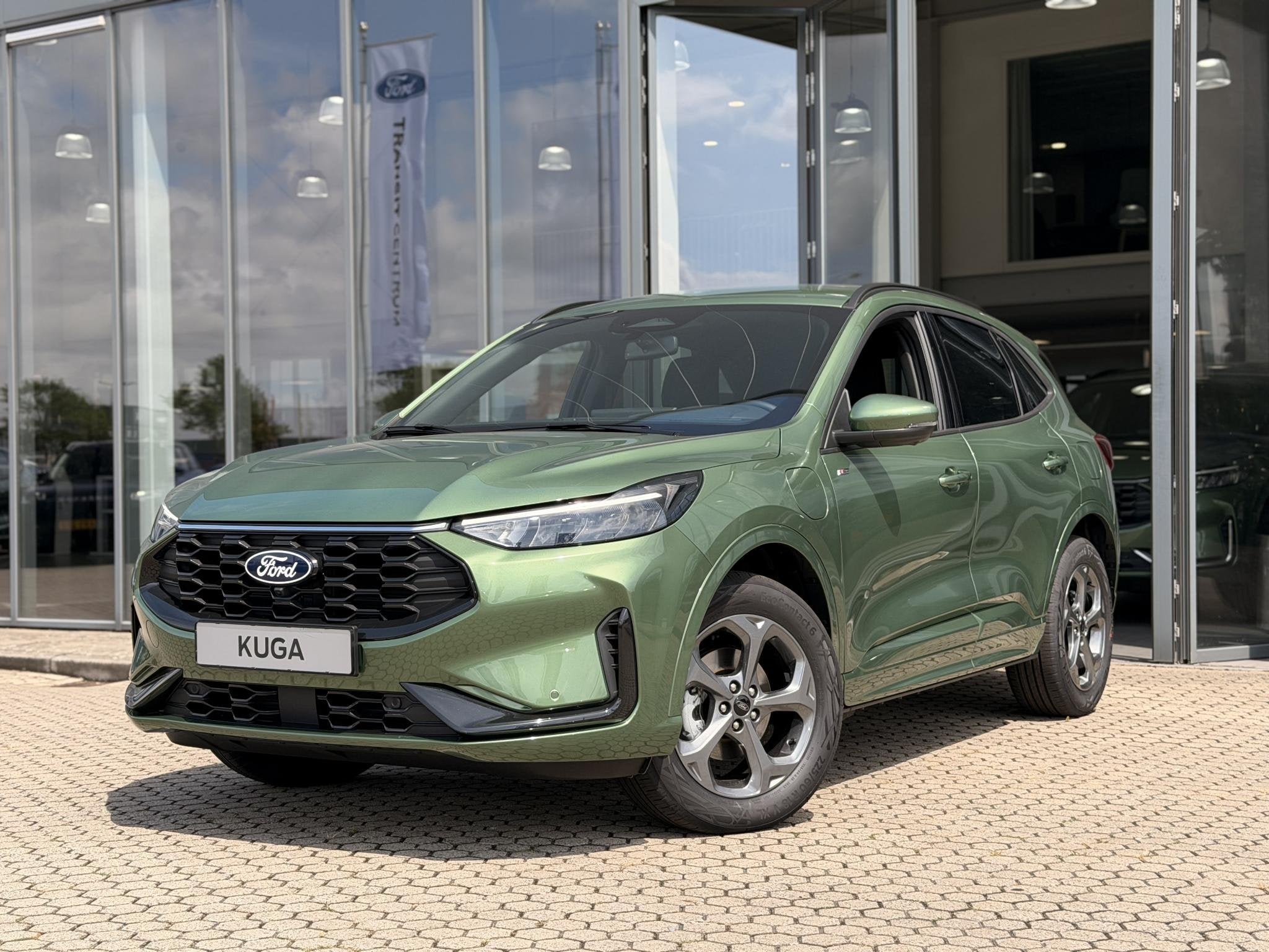 Ford Kuga 2.5 PHEV ST-Line UIT VOORRAAD I DRIVER ASSISTANCE, Euro 6, 4 cilinders, Plug-in hybride, Bedrijf