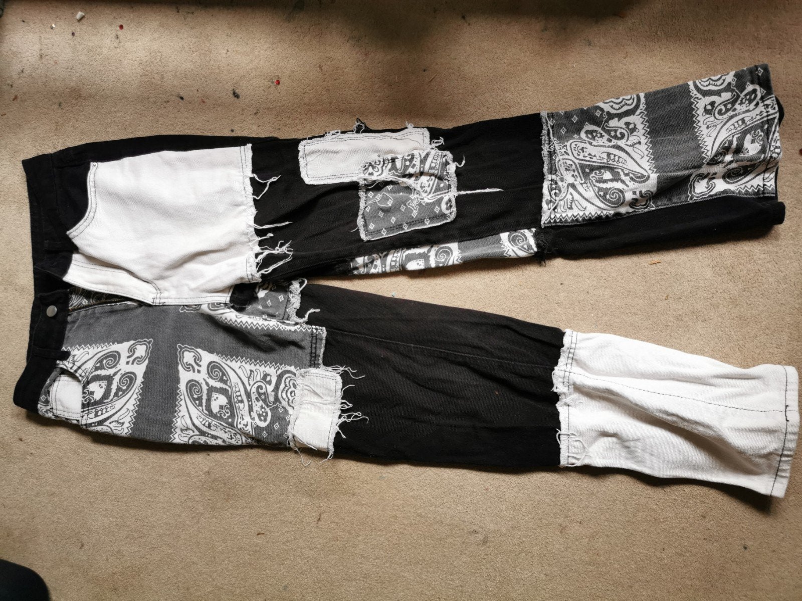Shein Patchwork Jeans - Zwart, Wit, Paisley - Maat XS, Kleding | Dames, Meerkleurig, Ophalen of Verzenden, Zo goed als nieuw, Maat 34 (XS) of kleiner