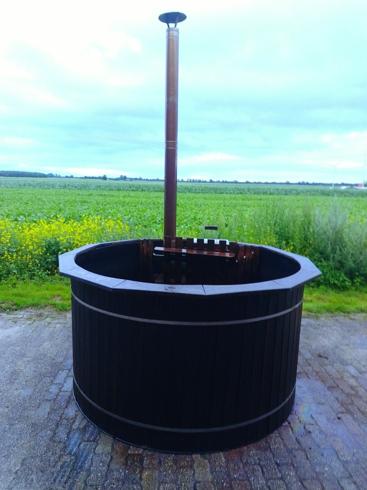 Nette Hottub met Houtkachel - 2m doorsnede, Ophalen, Gebruikt, Vast