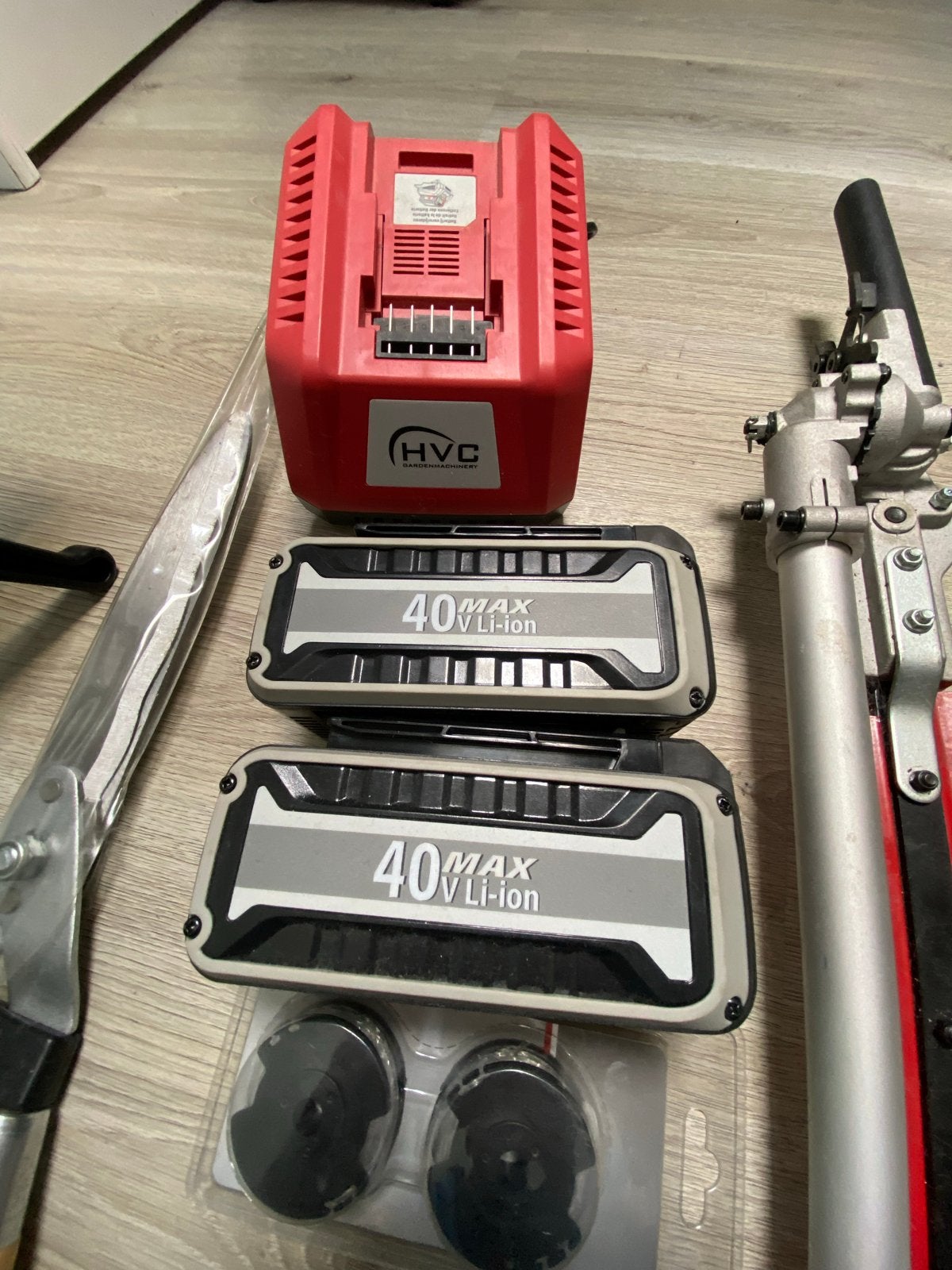 HVC CombiMachine 40V Li-ion met 2 accu's en lader, Ophalen, Zo goed als nieuw, Overige soorten