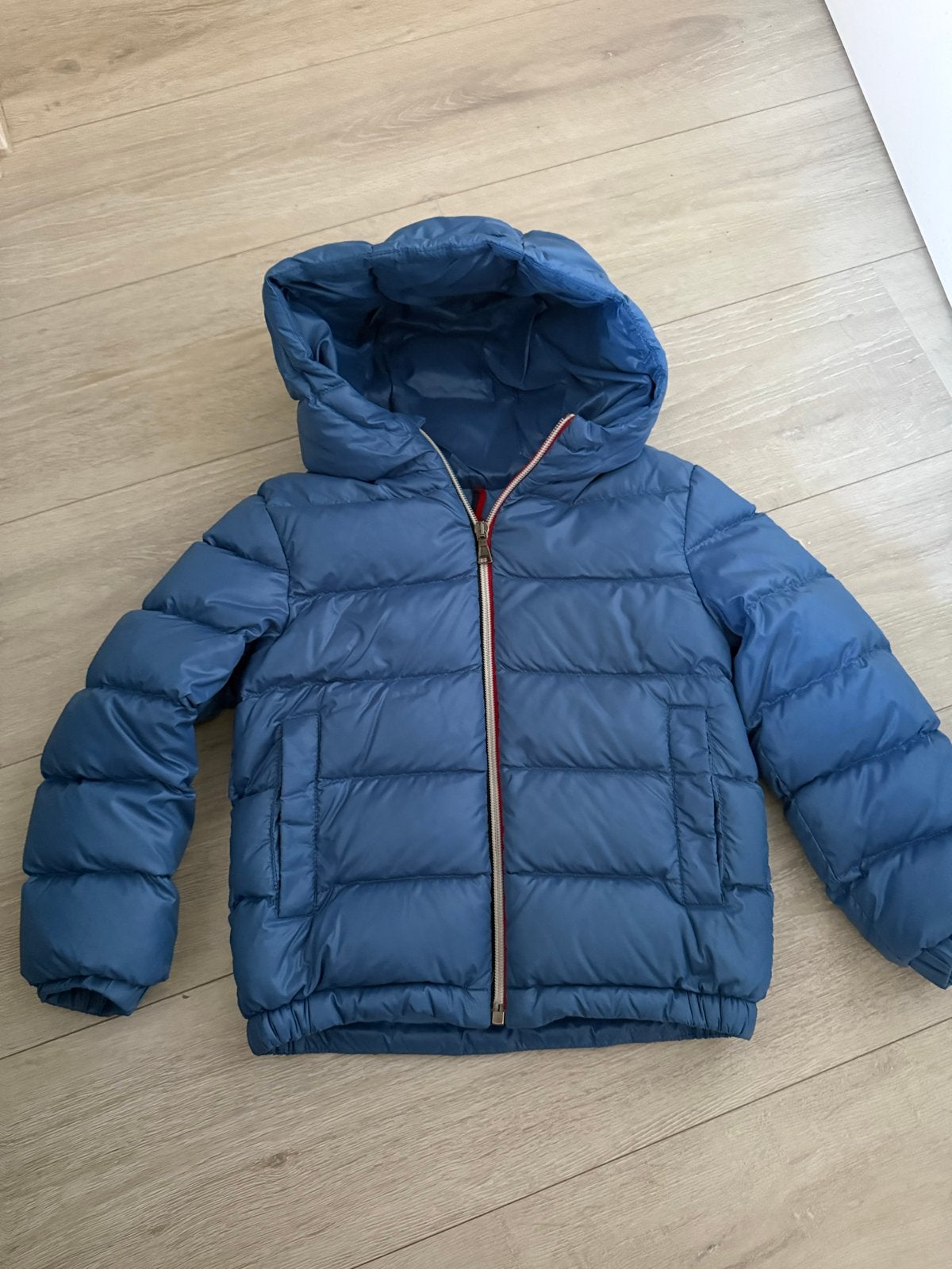 Originele Moncler winterjas - Blauw, Ophalen of Verzenden, Zo goed als nieuw, Jongen