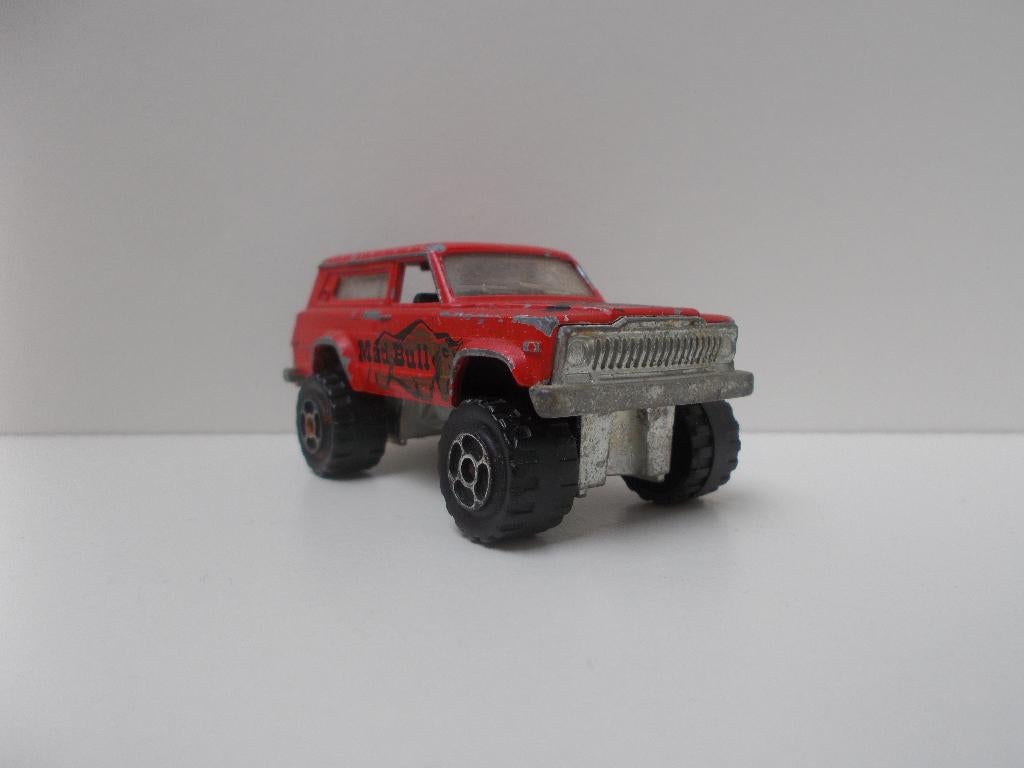 5798 Jeep Cherokee 4x4 Majorette No 236, Hobby en Vrije tijd, Modelauto's | Overige schalen, Ophalen of Verzenden, Gebruikt, Auto