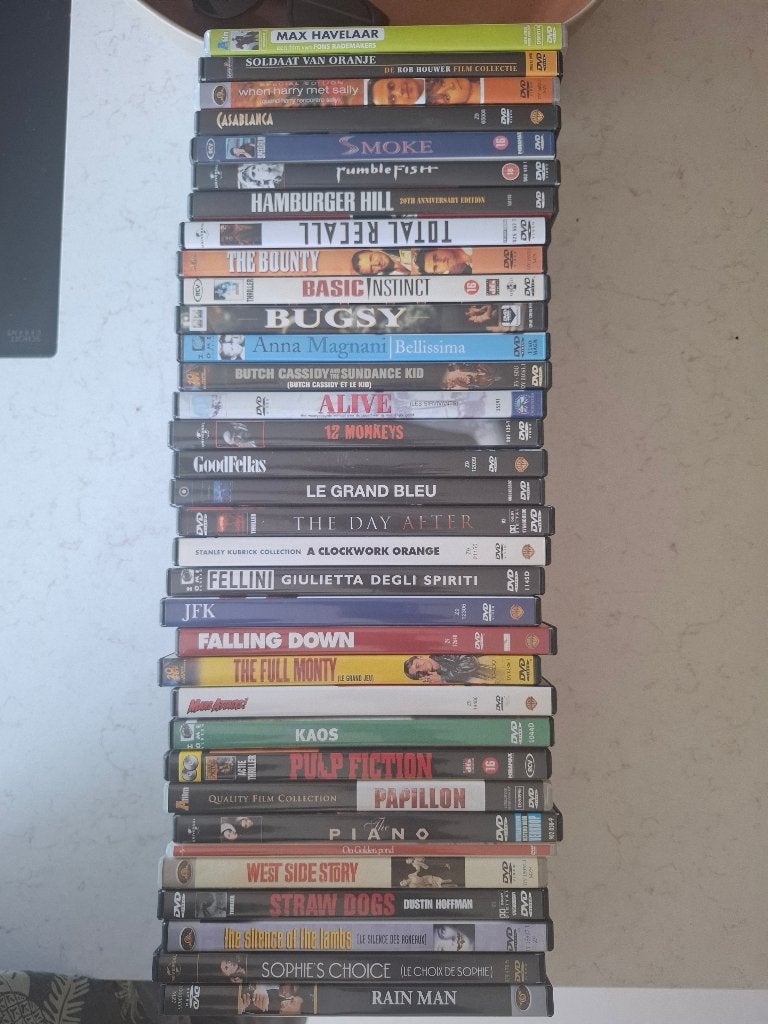 35 dvd's klassiekers; Alive, Bugsy, Papillon, Le grand blue, Vanaf 16 jaar, Nederlands, Overige genres, Ophalen of Verzenden
