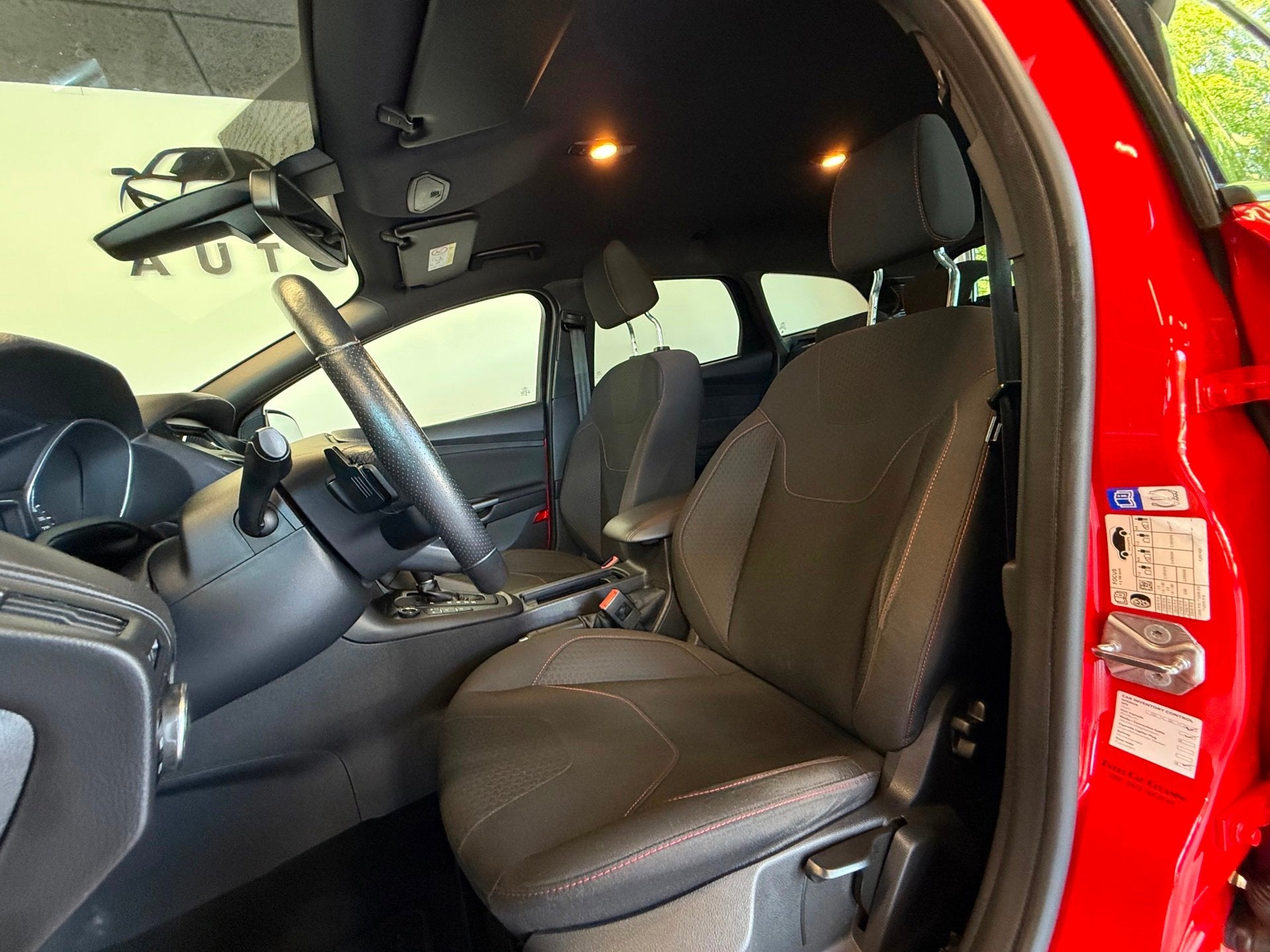 Foto 11 van Ford Focus Wagon 1.5 Titanium 2018 ST-LINE|LED|AUTOMAAT/NAVI