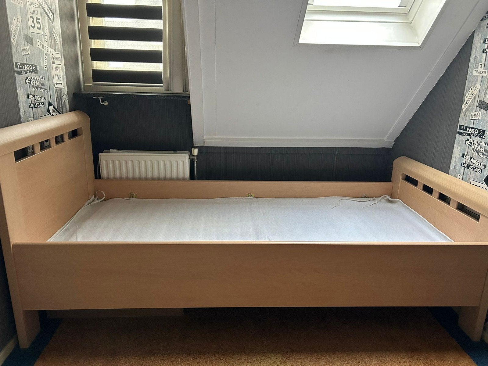 Eenpersoonsbed, Huis en Inrichting, Ophalen, 90 cm, Eenpersoons, Beige