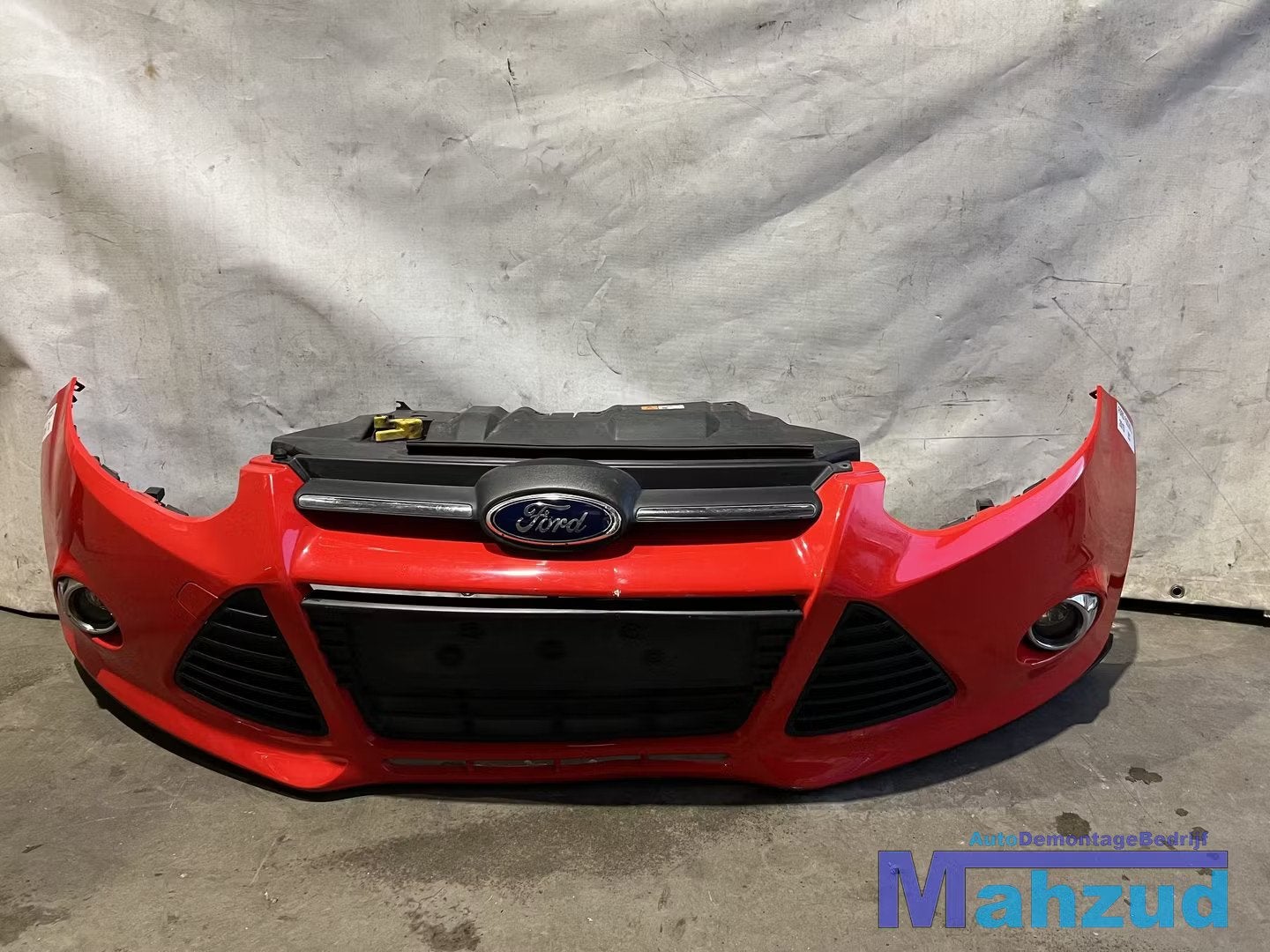 FORD FOCUS 3 Rood ZC Voorbumper bumper voor 2010-2018, Auto-onderdelen, Gebruikt, Voor, Info@ford.com, Ophalen of Verzenden