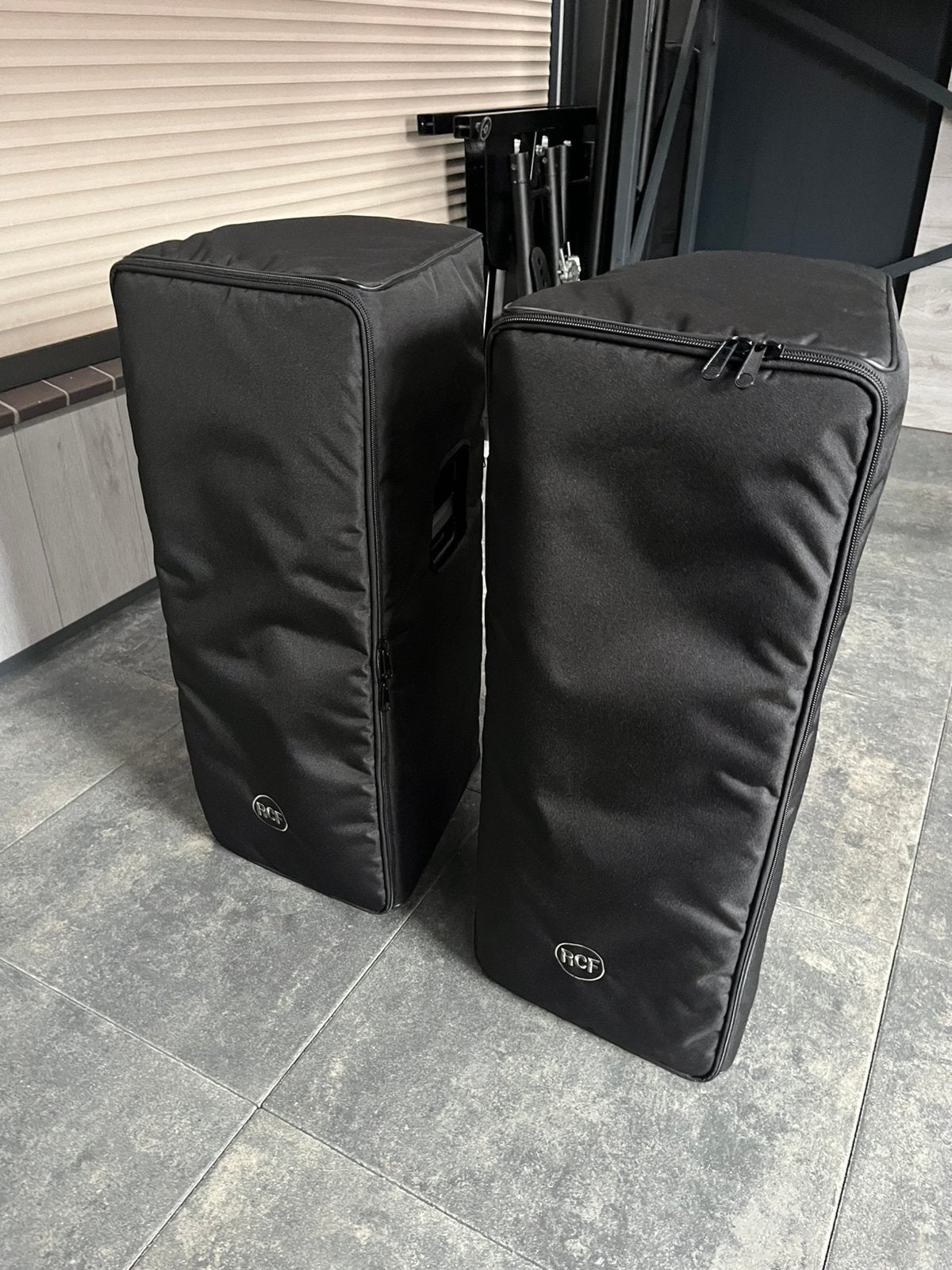 Rcf klx4a toppen met hoezen