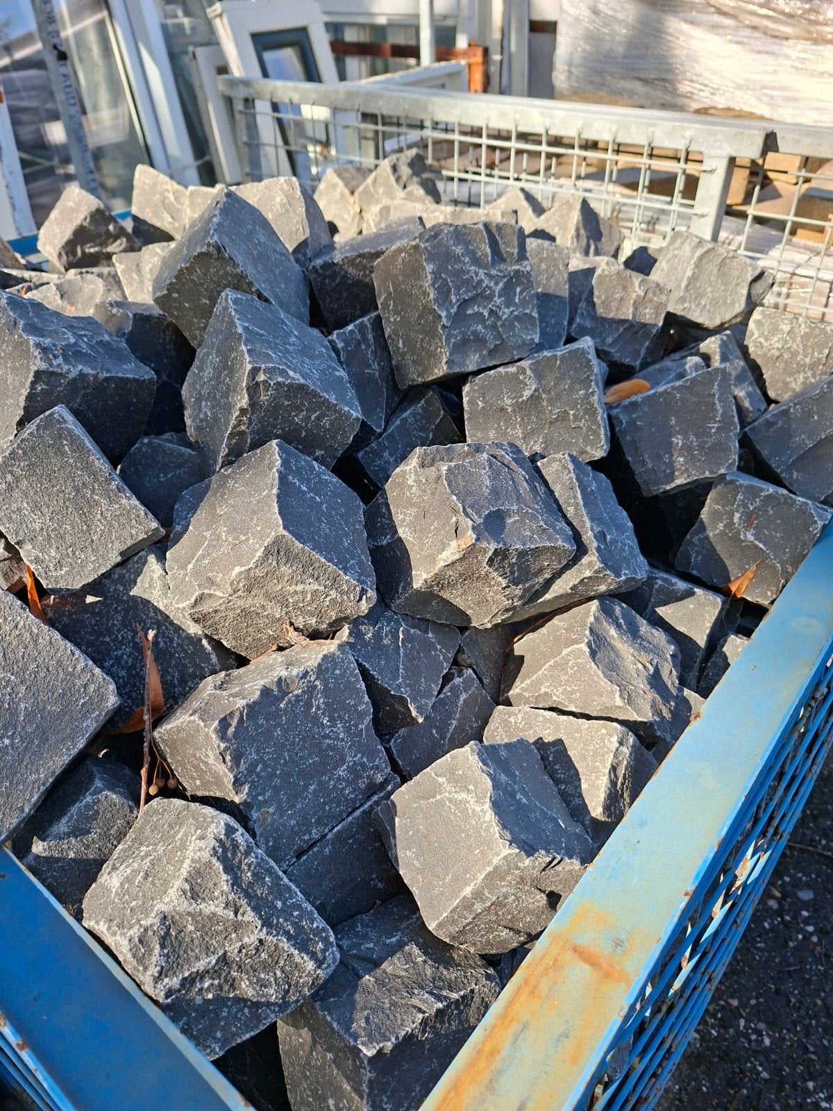 Basalt Kinderkopjes, Sierbestrating, Ophalen, Nieuw, Antraciet, Kei