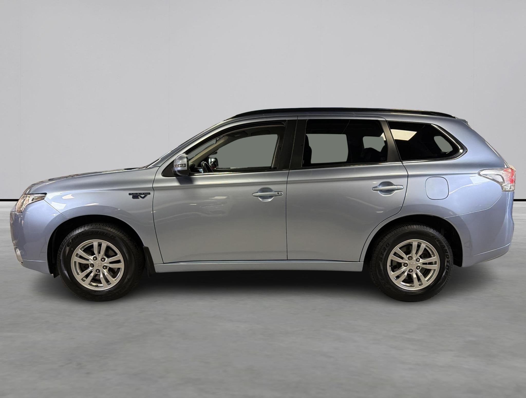 Mitsubishi Outlander 2.0 PHEV Business Edition, 1998 cc, Stof, Euro 6, 4 cilinders
