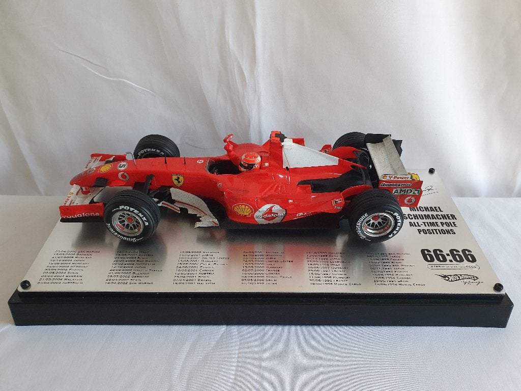 Michael Schumacher Ferrari 248 F1 San Marino 66th Pole 1:18, Ophalen of Verzenden, Zo goed als nieuw, Auto, Hot Wheels
