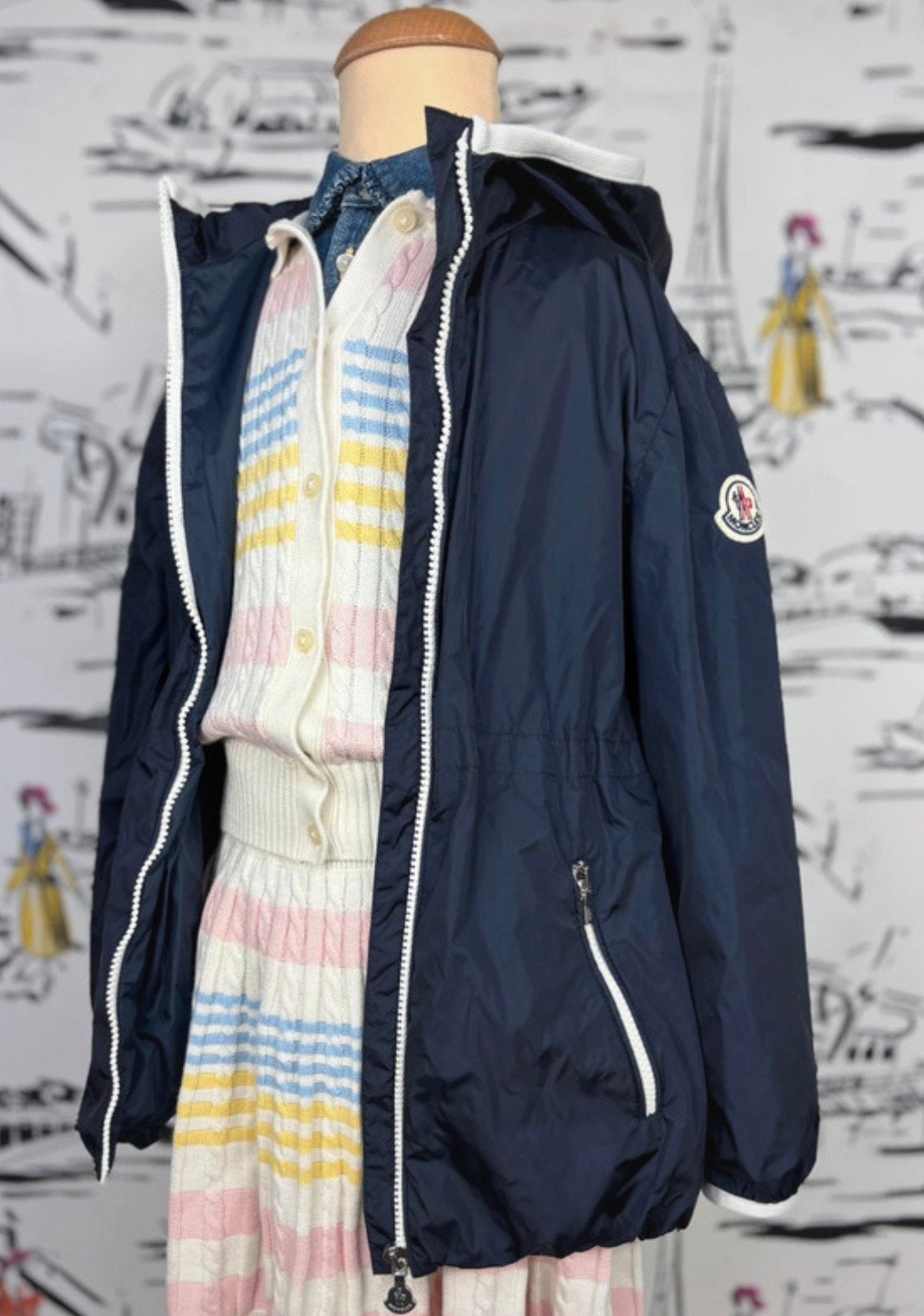 Moncler meisjeskleding jas vest parka rok muts maat 8, Kinderen en Baby's, Moncler EU, Meisje, Ophalen of Verzenden, Zo goed als nieuw
