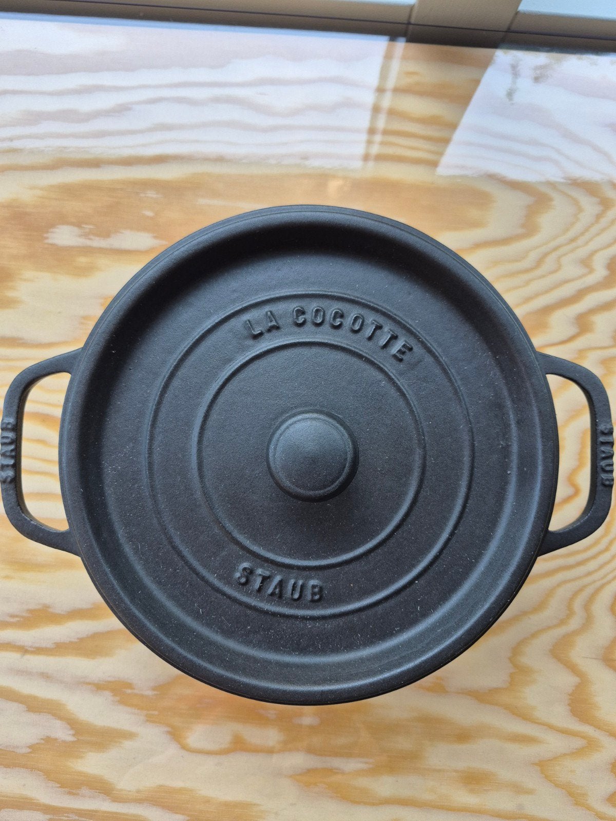 Staub La Cocotte Braadpan - Gietijzer - Matzwart - Ø 24 cm (, Ophalen, Zo goed als nieuw, Gietijzer