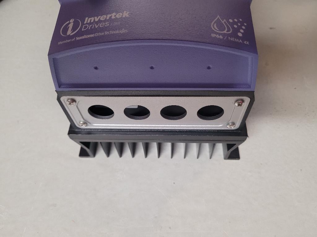 Invertek frequentieregelaar voor 1~ 230V motoren 1,1kW IP66, Hobby en Vrije tijd, Elektronica-componenten, Info@hiflex.nl, Nieuw