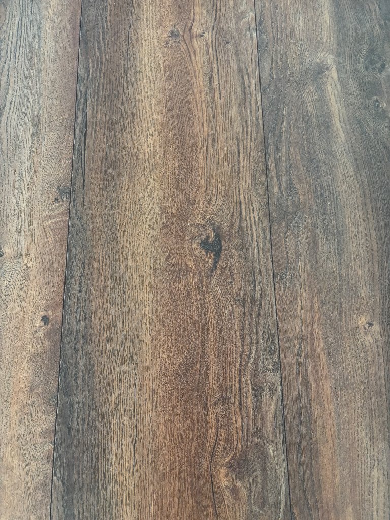 Foto 2 van Prachtige grote laminaat planken