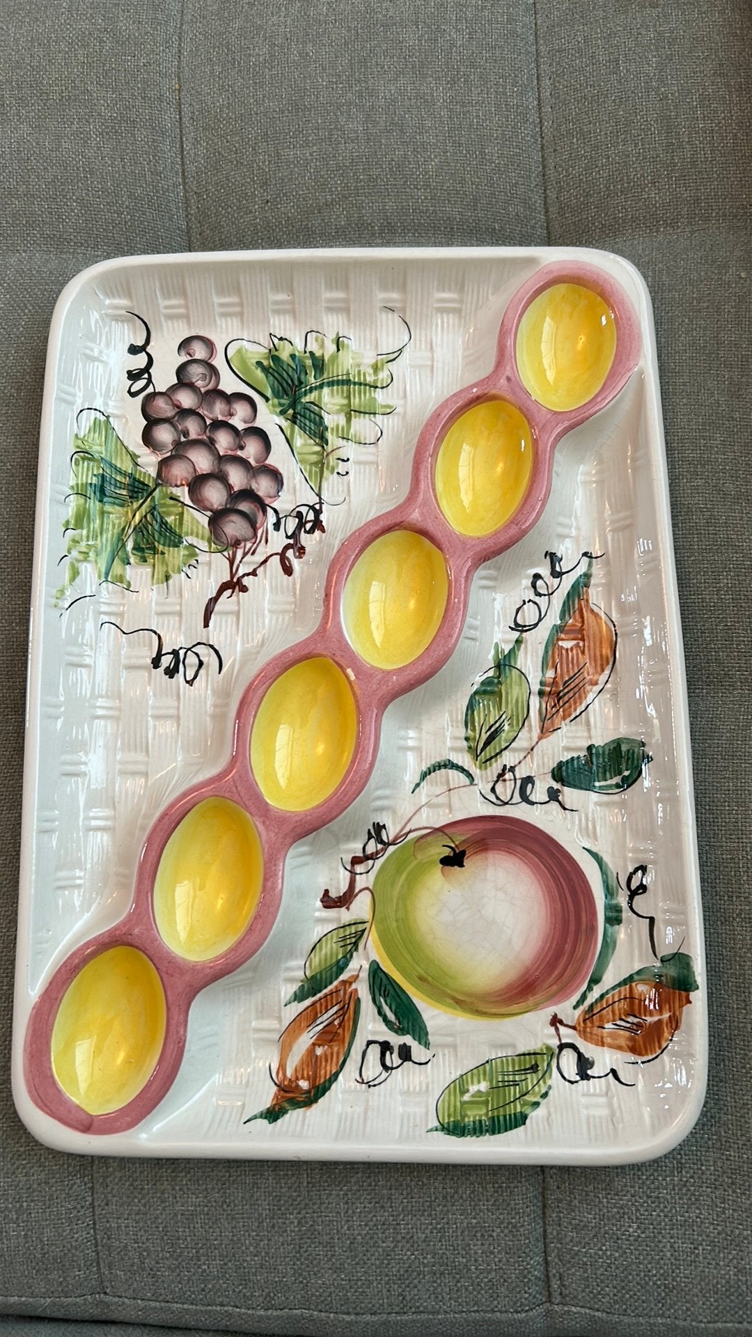 Ruime vintage majolica barbotine eierschaal made in Italy, Ophalen of Verzenden, Zo goed als nieuw
