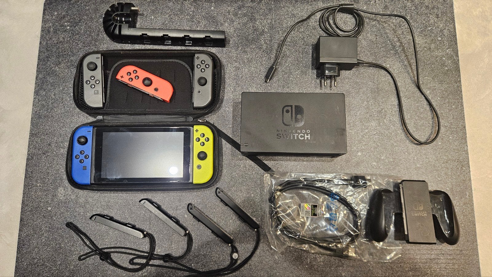 Nintendo Switch Original met extra Joy-Cons en accessoires, Spelcomputers en Games, Spelcomputers | Nintendo Switch, Ophalen of Verzenden