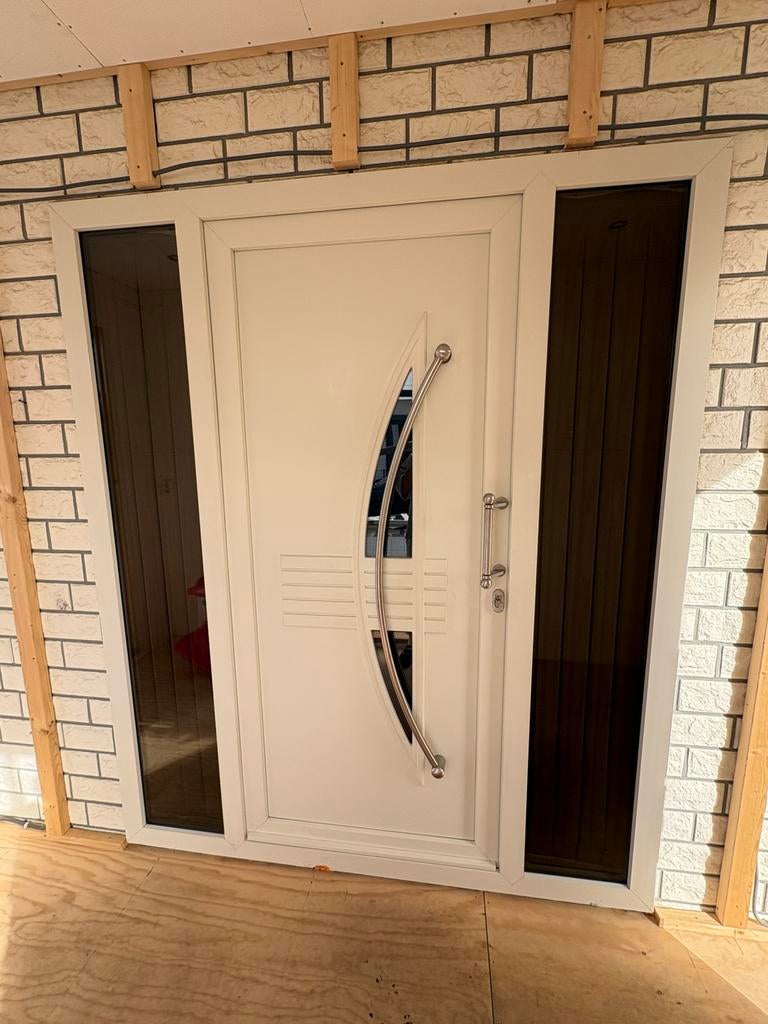 Moderne kunststof buiten deur extra breed!, Doe-het-zelf en Verbouw, Deuren en Horren, Kunststof, Gebruikt, Ophalen of Verzenden