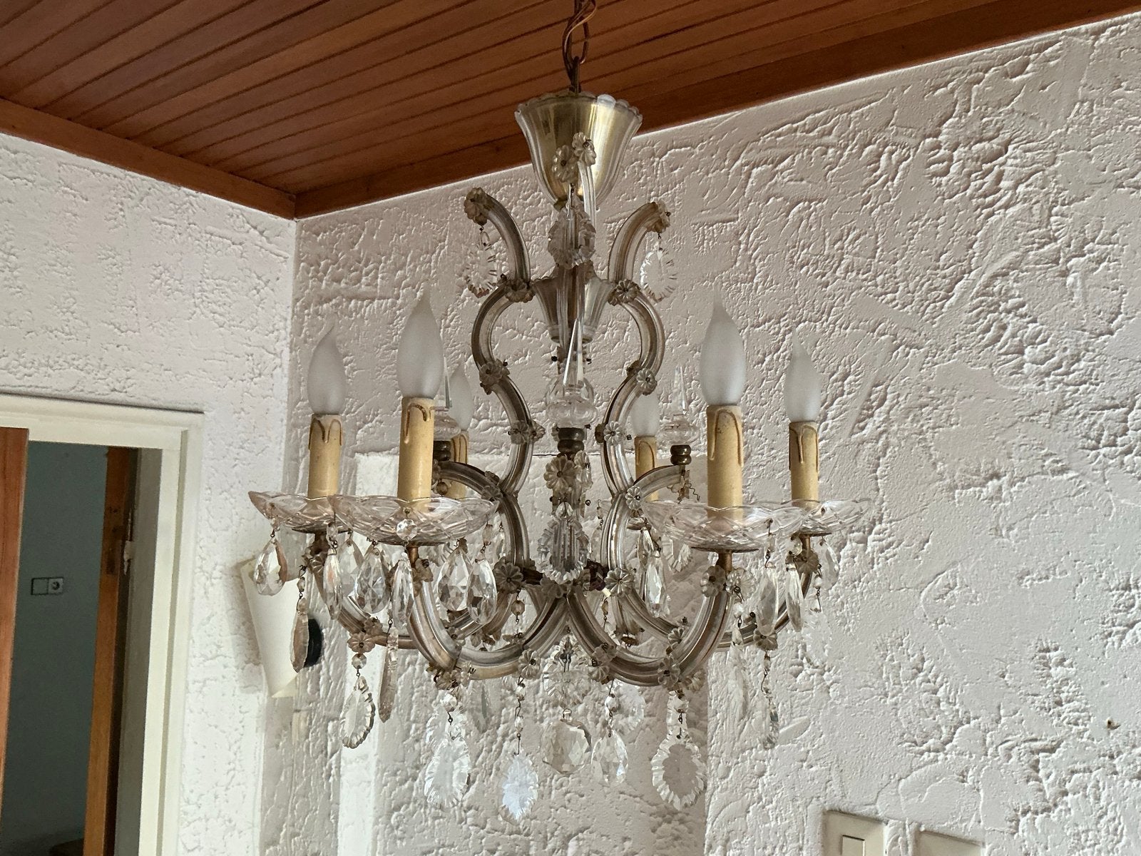 Elegante Kroonluchter met Kristallen Decoratie, Ophalen