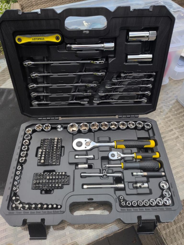 Stanley 175 delige gereedschapset nieuw, Ophalen, Nieuw