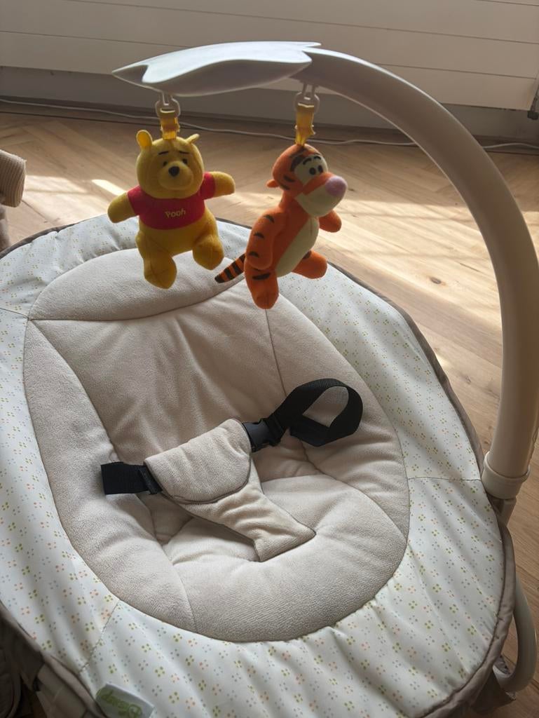 Comfortabel beige wipstoeltje voor baby's, Kinderen en Baby's, Wipstoeltjes, Gebruikt, Wipstoel, Overige merken, Met gordel(s) of riempje(s)