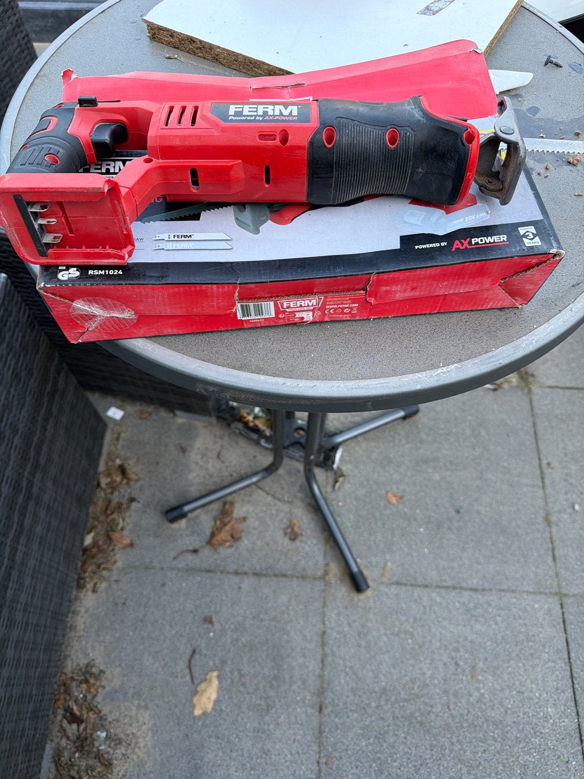 Ferm AX Power 20V Reciprozaag met Milwaukee zaagblad, Ophalen of Verzenden, Gebruikt, Reciprozaag