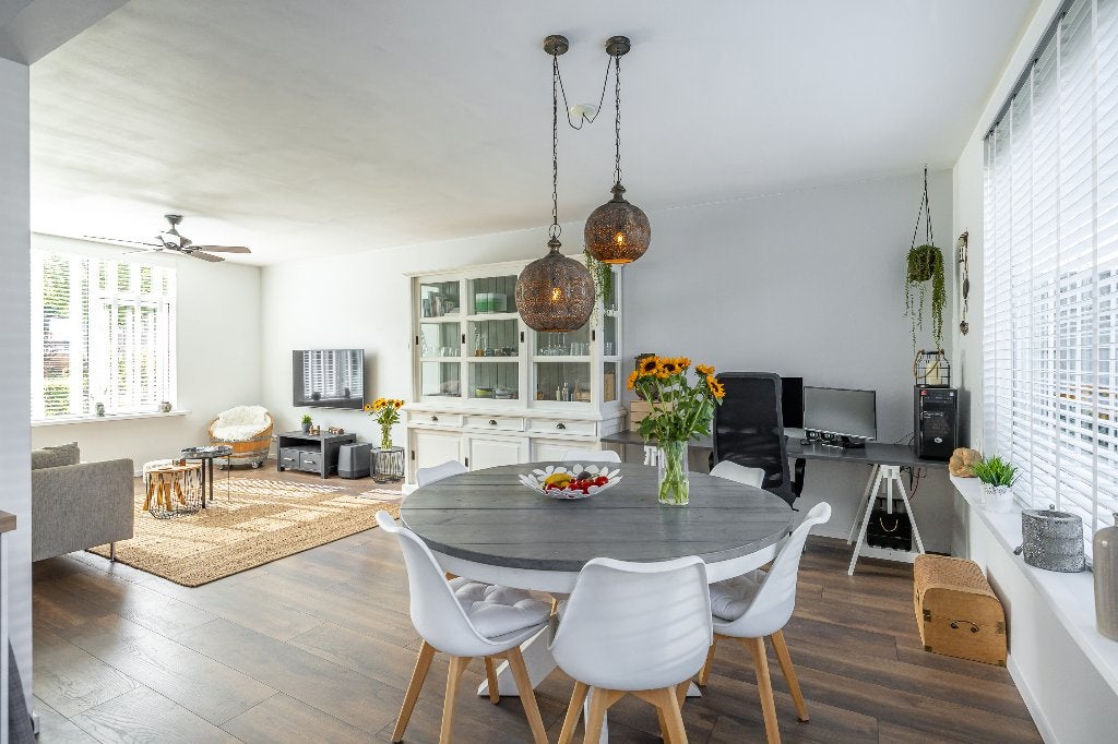 Buffetkast, Ophalen, Gebruikt, Met deur(en), 200 cm of meer